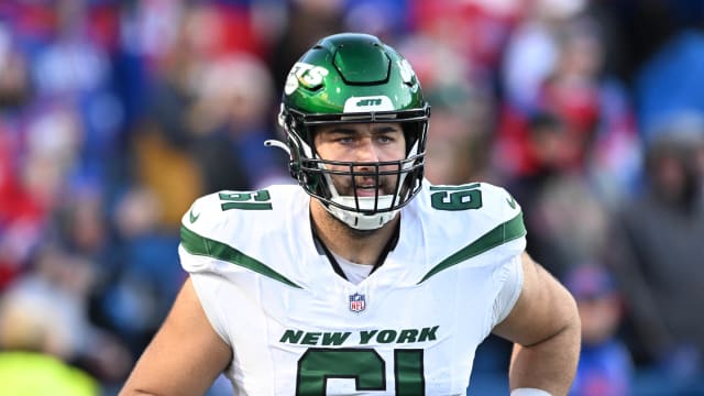 Jets' OL Max Mitchell (61)